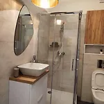 Dohnanyi By Chors Apartmanhotel
