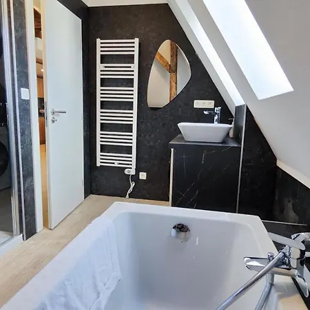 Apart Otel Dohnanyi By Chors Trenčín