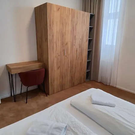 Dohnanyi By Chors Lejlighedshotel 5*