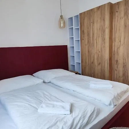 Apart Otel Dohnanyi By Chors