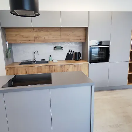 Dohnanyi By Chors Apart Otel