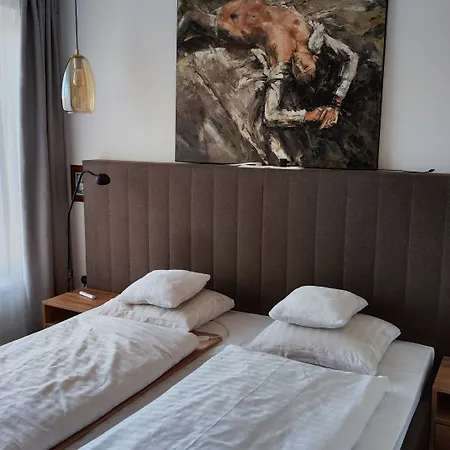 Apart Otel Dohnanyi By Chors 5*