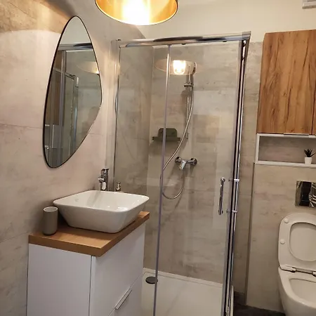 Dohnanyi By Chors Apart Otel