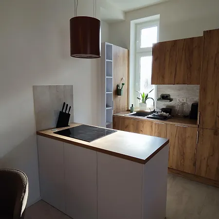 Apart Otel Dohnanyi By Chors